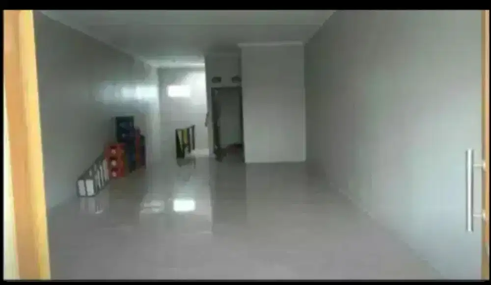 Disewakan ruko 2 lantai