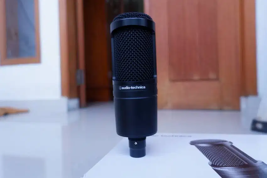 Audio-Technica AT2020 Cardiodid Condenser Microphone (Second Mulus)