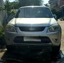 Ford Escape XLT 2010