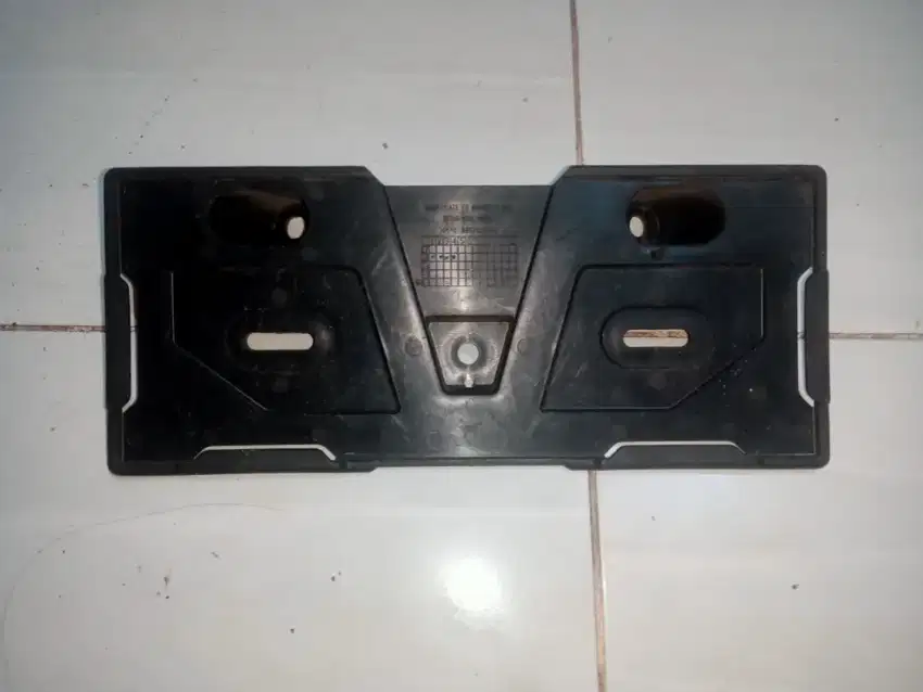 pangkon plat nomor Honda PCX orisinil