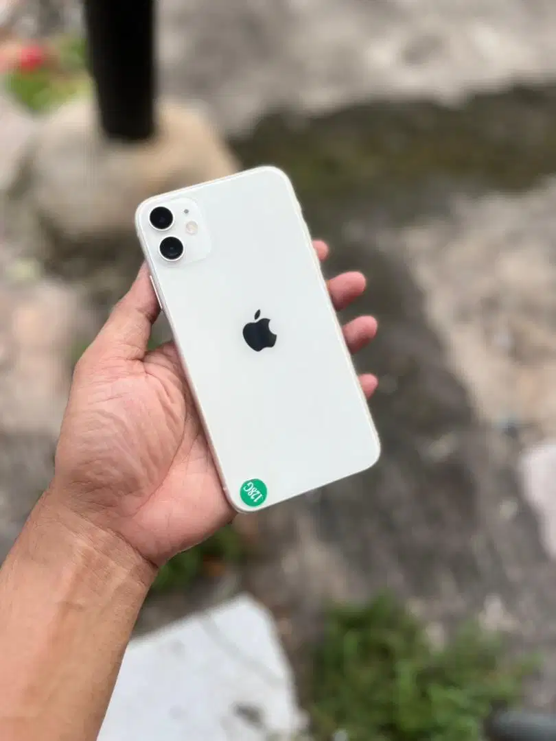 Iphone 11 128gb Putih Beacukai setara ibox