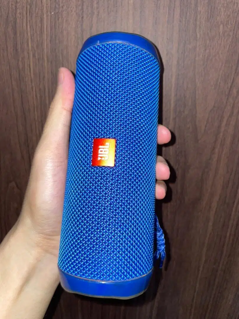 JBL Flip 4 - Biru