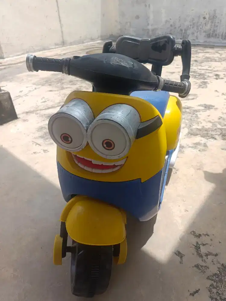 Motor aki anak minion