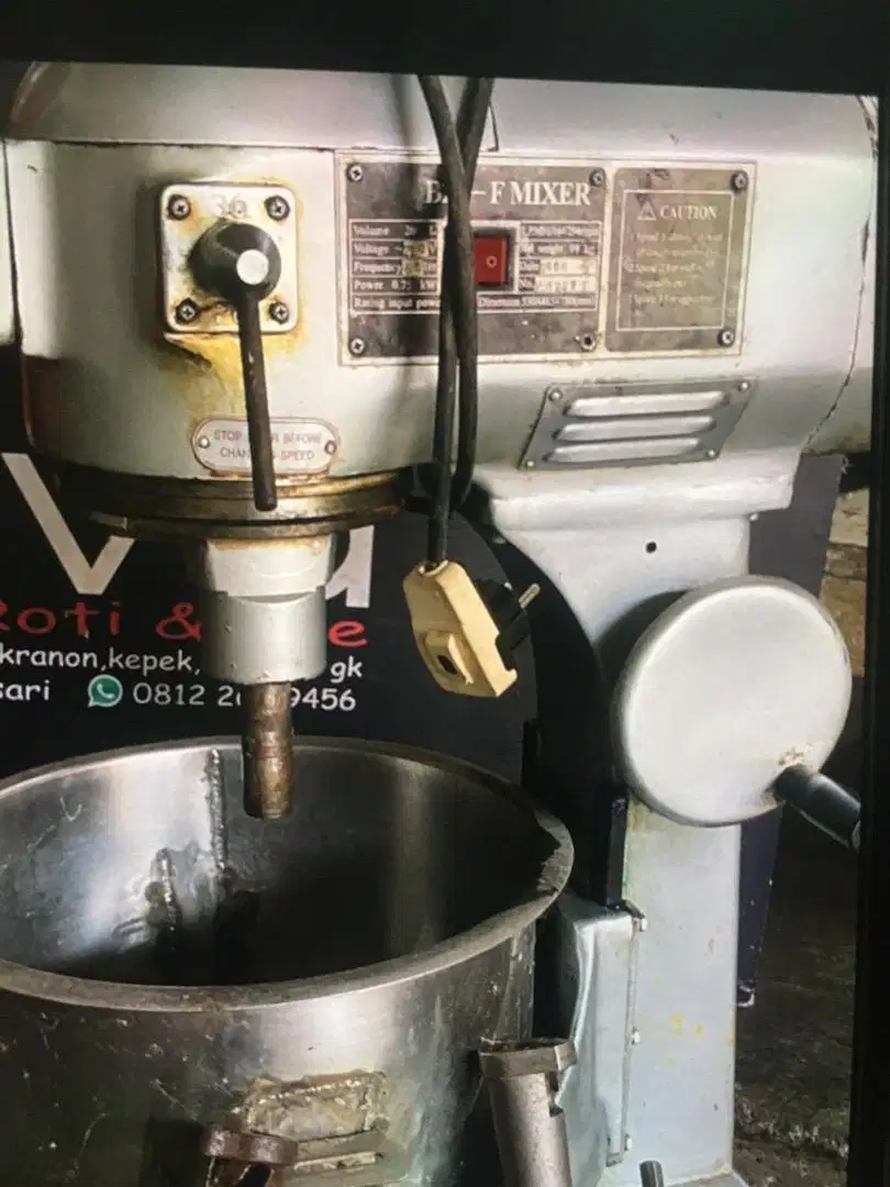 Mixer roti merk Getra 20Liter