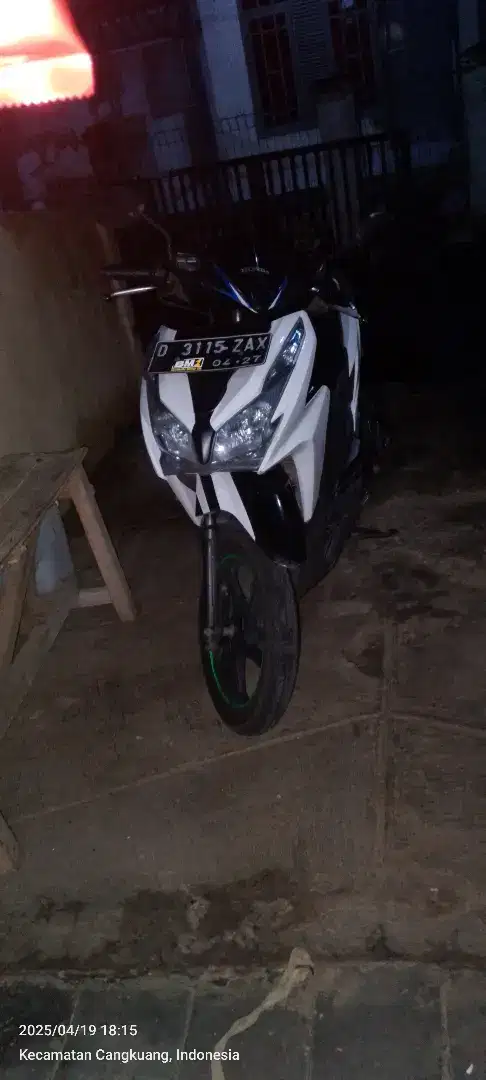 Vario 125 cet ori stiker ori cuman di skotlet aja ban baru aki baru