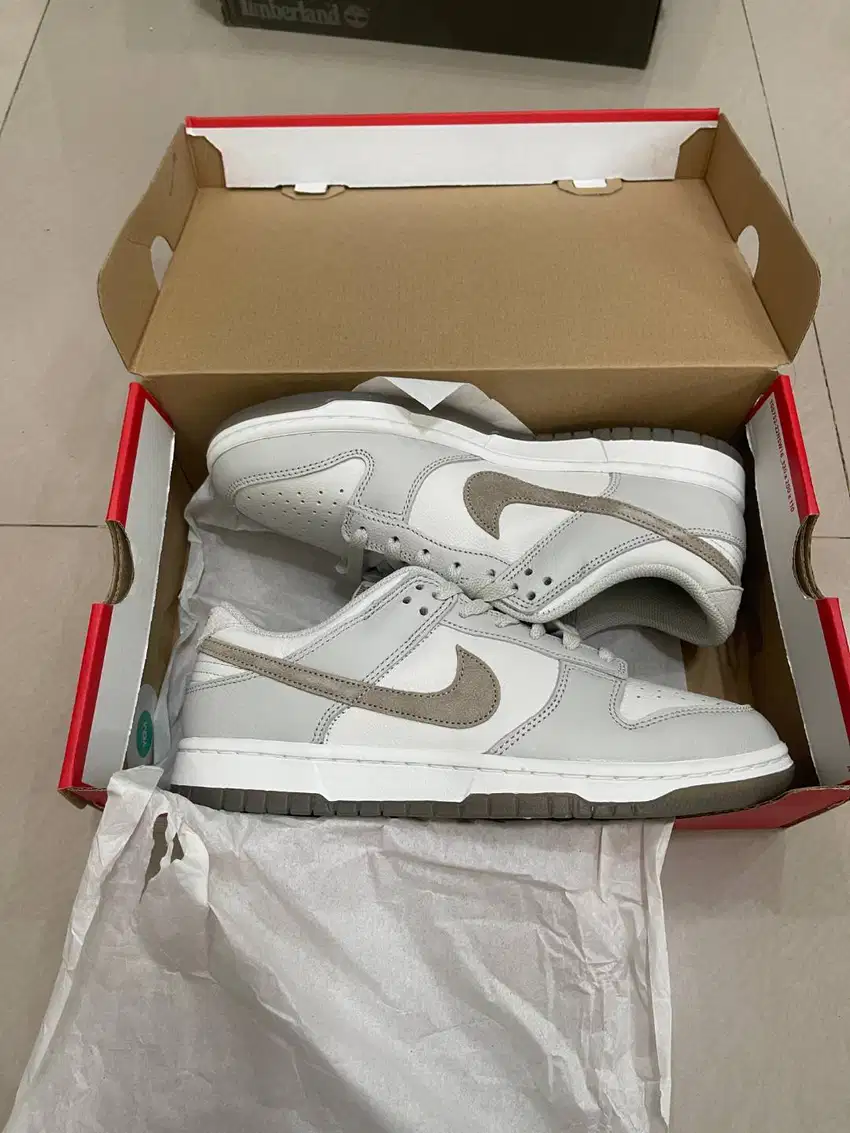 BNIB NIKE dunk low retro phantom khaki original footlocker 100% size 4