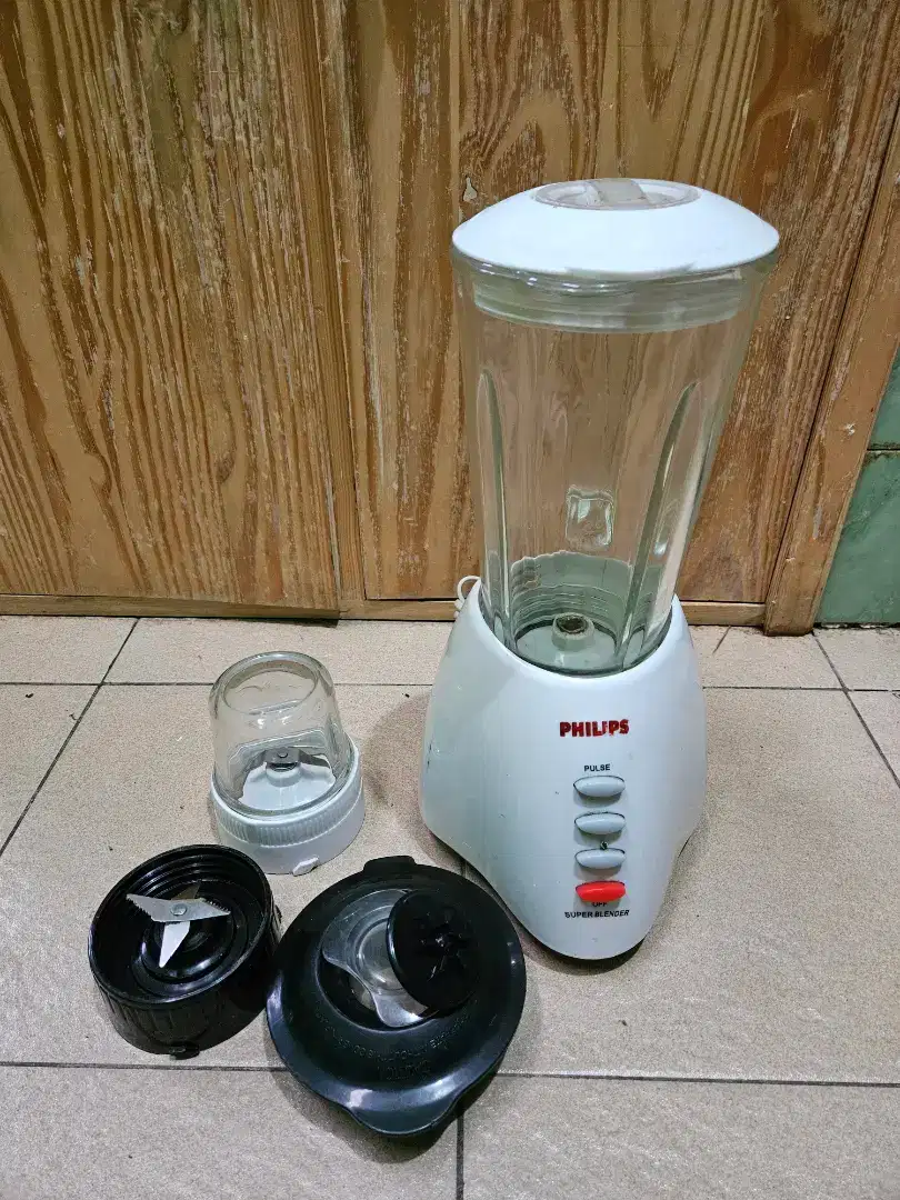 Blender Philips Bekas