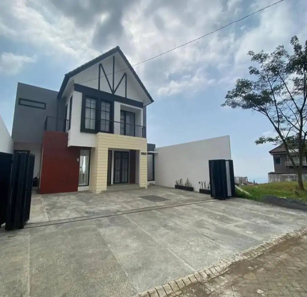 Dijual Villa Lokasi Panderman Hill Batu Malang