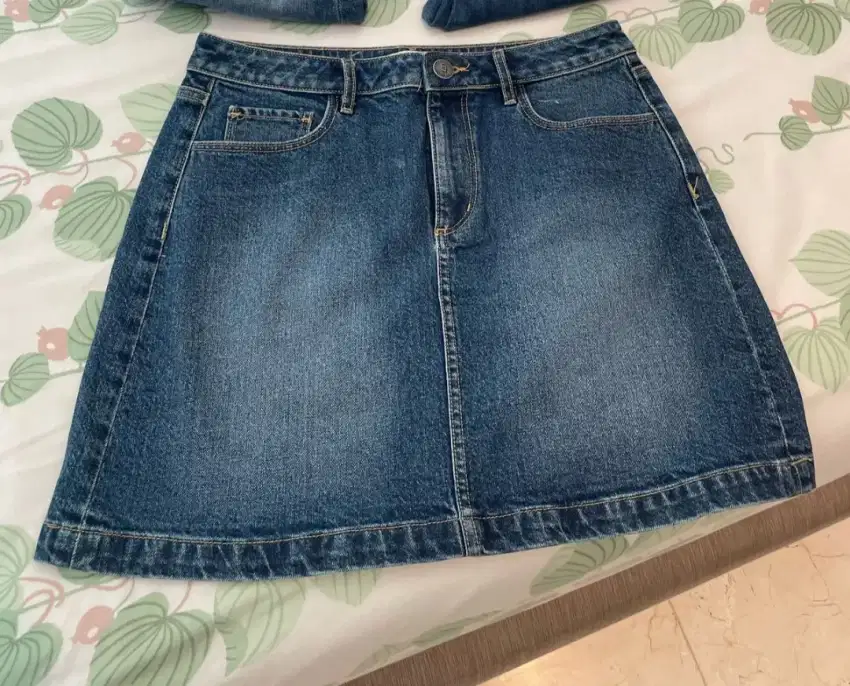 Rok Jeans the Loft