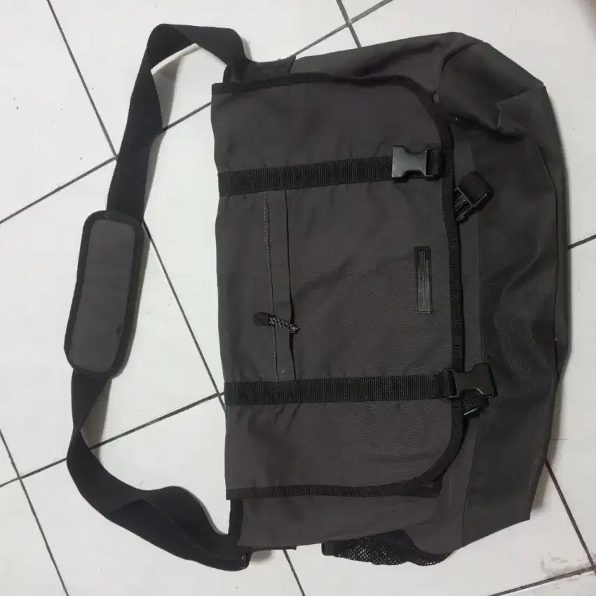 Tas Selempang pria