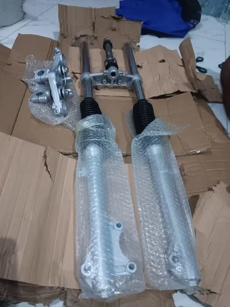 Shock depan KLX merk KIMTACO baru