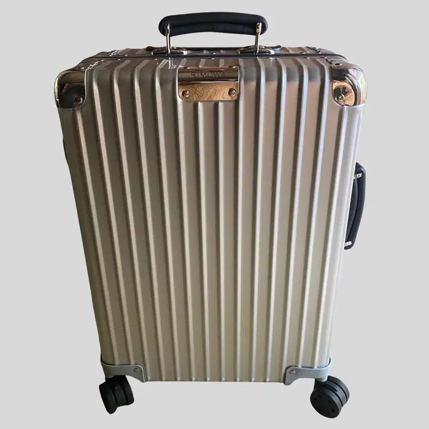 KOPER RIMOWA LUGGAGE CLASSIC CABIN SILVER 36L BRAND NEW