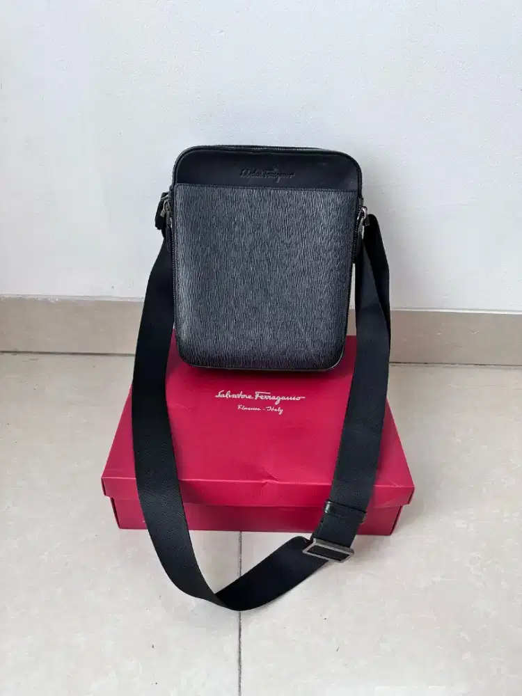 Tas Pria Salvatore Ferragomo Original