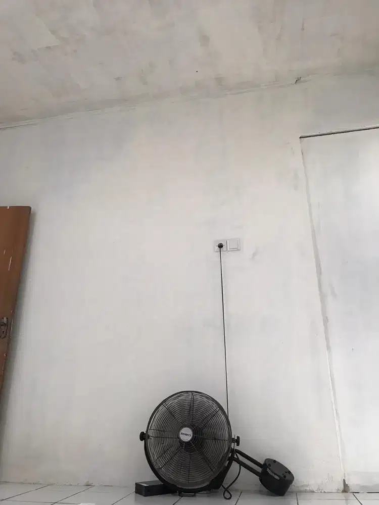 Cari pekerjaan yang bisa di lakukan atau di bawa ke rumah