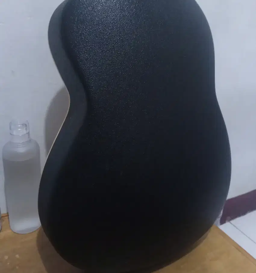 Gitar akustik nylon kaebu