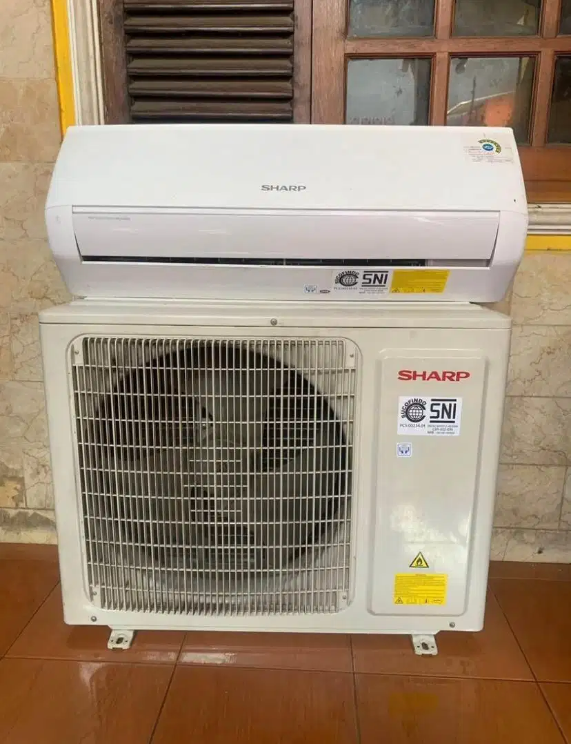 Ac sharp 1 pk r32 original bawan pabrik