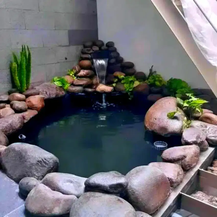 Kolam dan taman natural pond