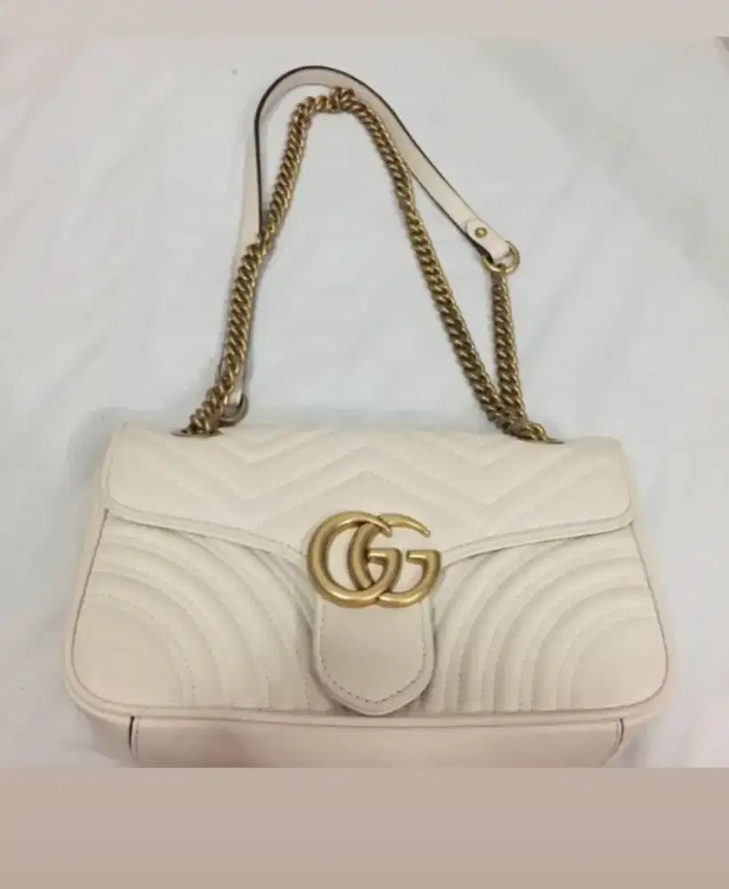 Tas gucci warna putih