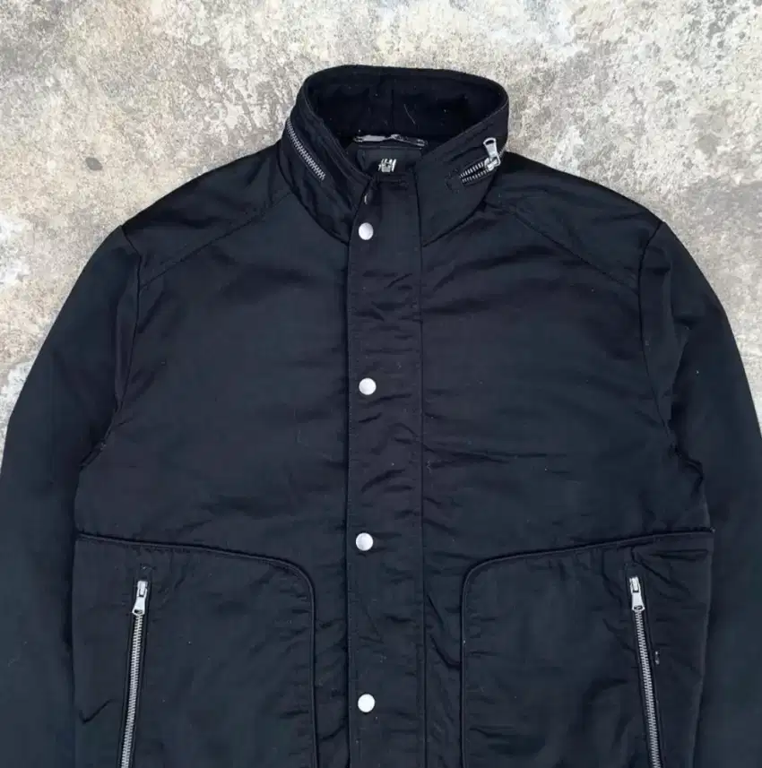 Original H&M jaket preloved tdk pull and bear zara vans deus