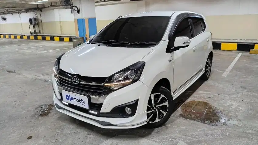 DP Rendah  4JT Daihatsu Ayla 1.2 R Deluxe Bensin-MT 2018 Putih