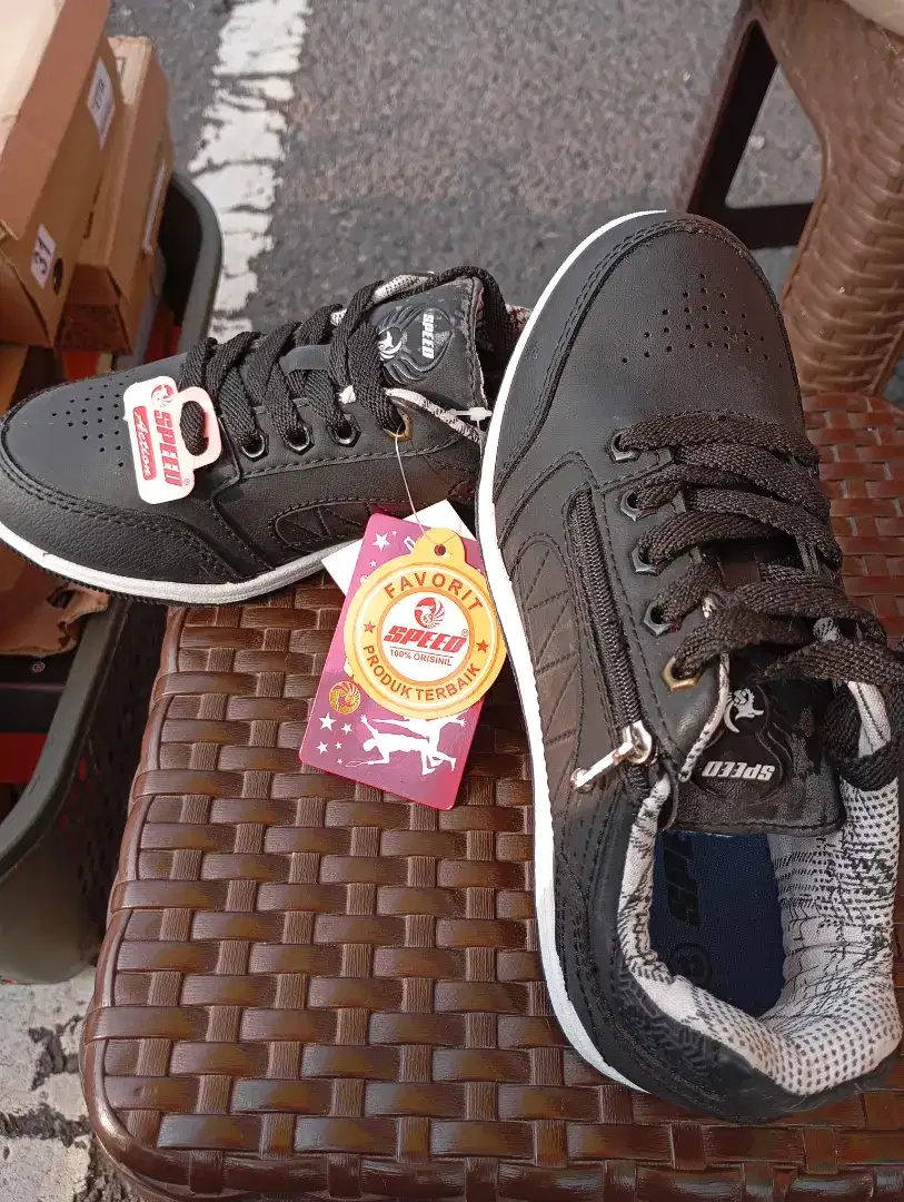 Sepatu sekolah anak murah