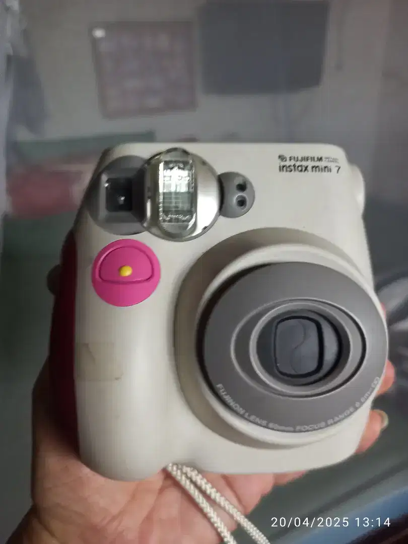 Kamera Polaroid langsung jadi