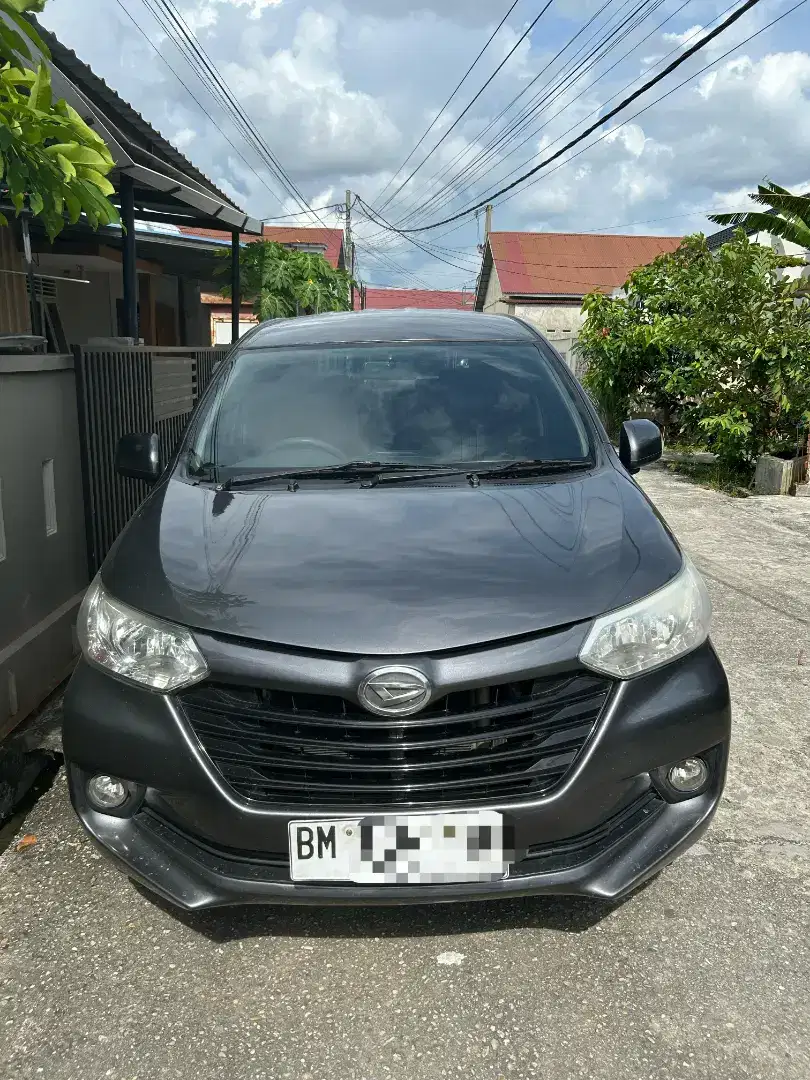 DAIHATSU XENIA 2016