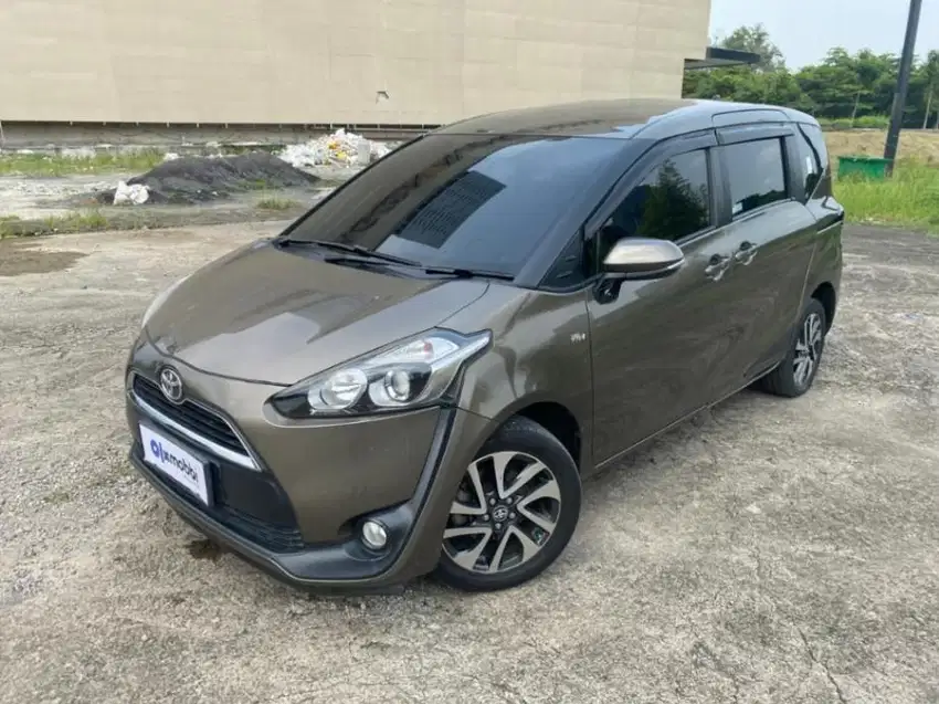 Pajak PanjangToyota Sienta 1.5 V Bensin-MT 2017 Coklat LCAG