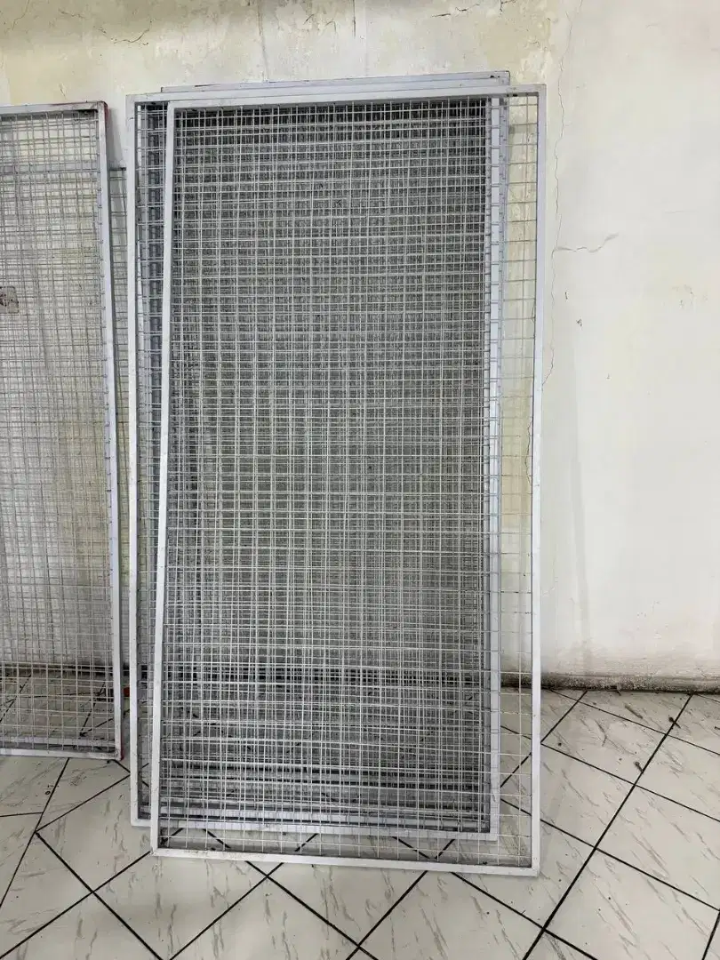 Ram jaring display toko