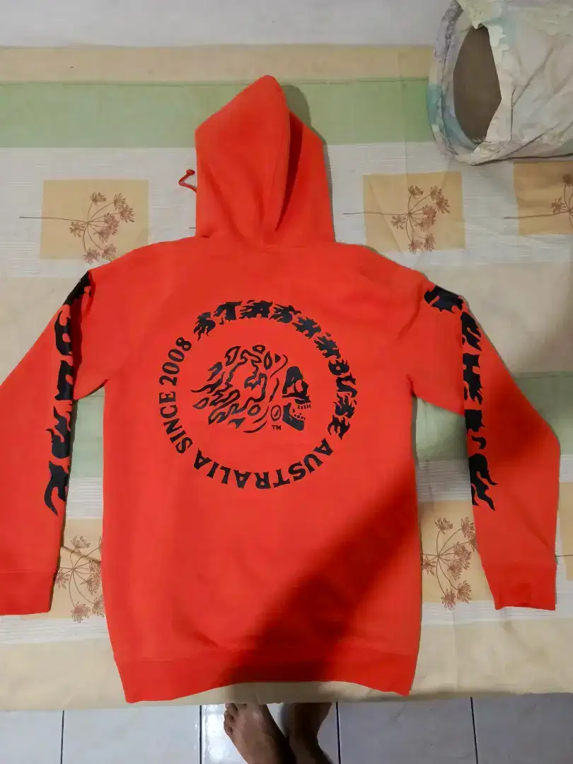 Hoodie size l, second