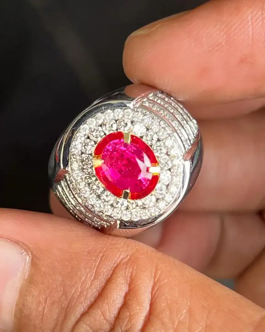Ruby Burma Ring Emas Berlian