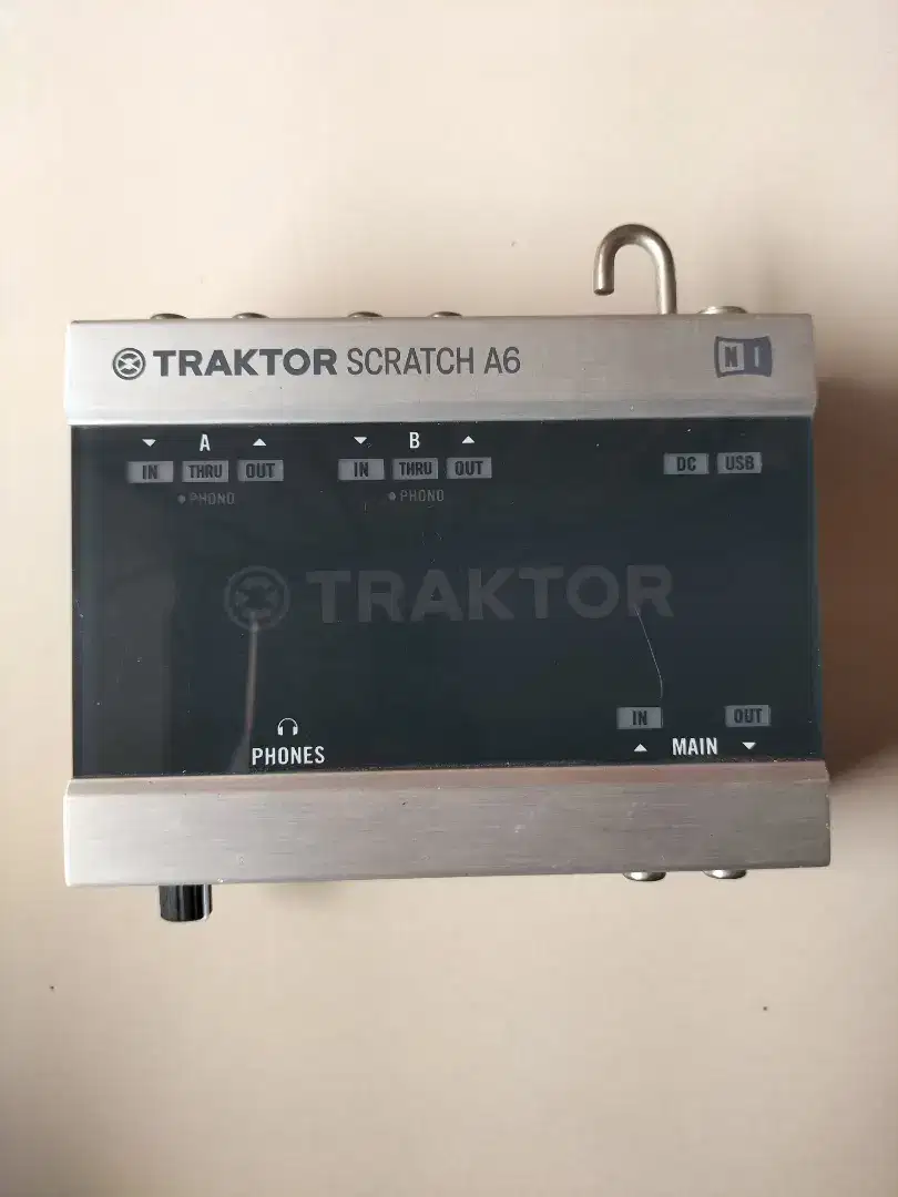 Jual DJ Native Instruments A Soundcard Tranktor Scratch A6, Audio A6