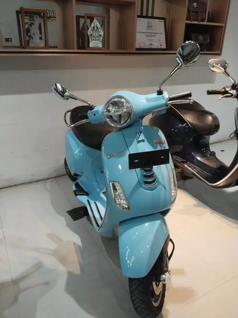 PIAGGIO VESPA LX 125 IGET FACELIFT 2021 PERFECT CONDITION