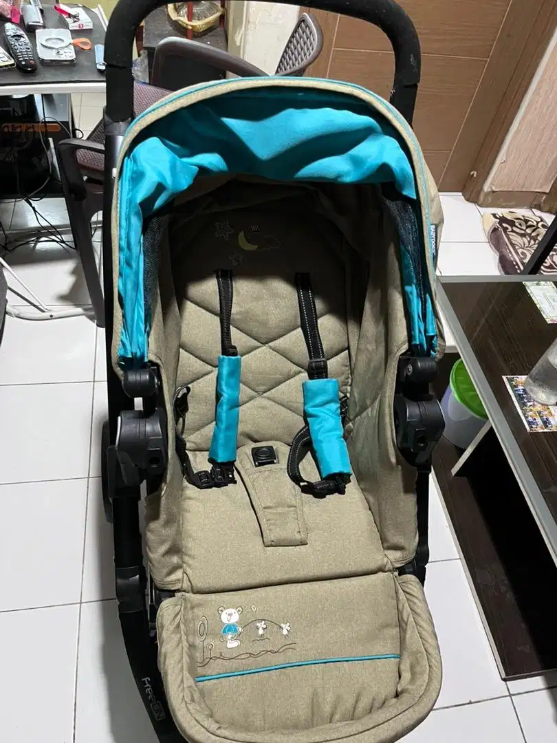 Stroller baby does preloved