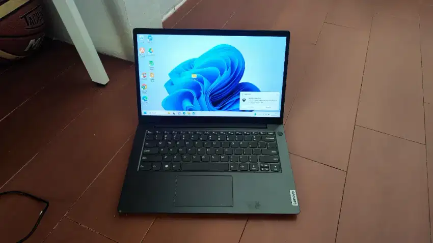 Laptop Lenovo V14 G2 ALC Ryzen 5300