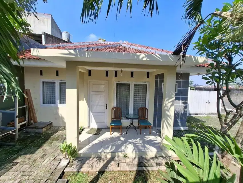 DISEWAKAN RUMAH BANDUNG
