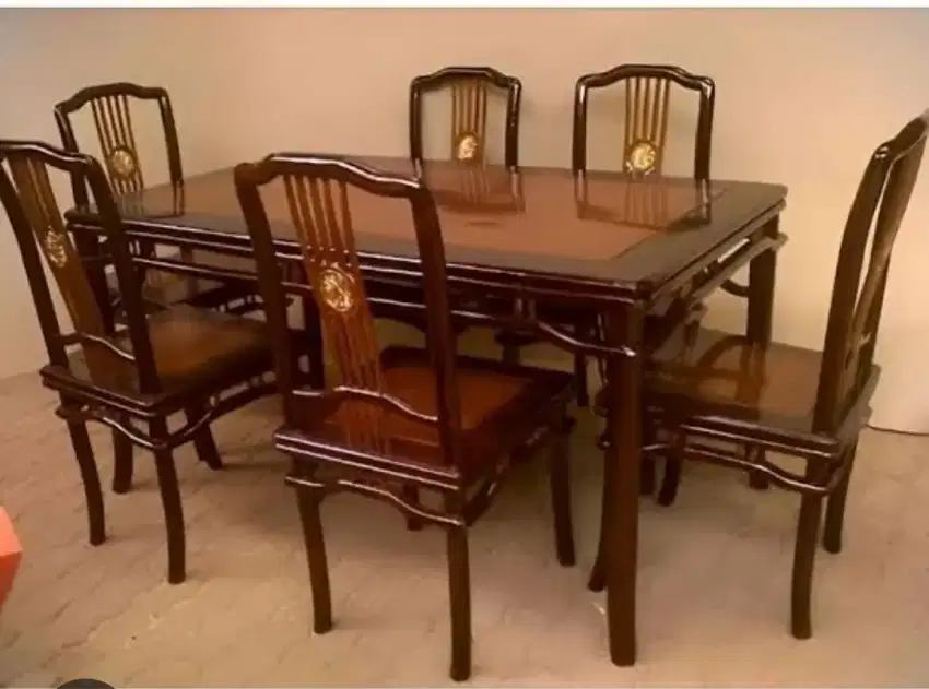 Meja makan taichi jati