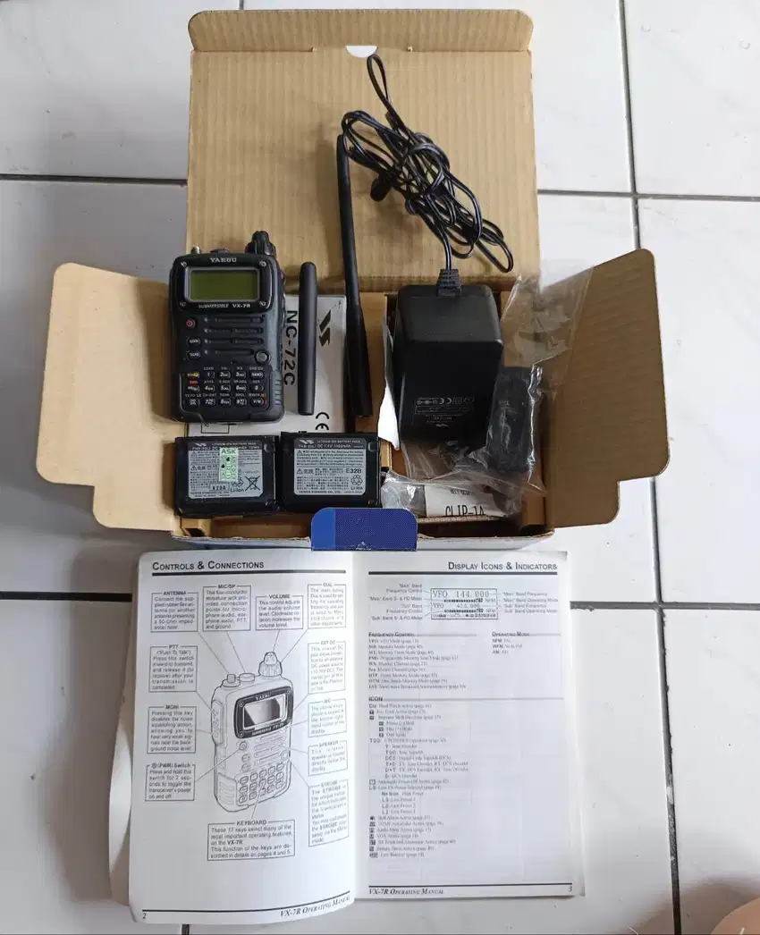 HT RADIO YAESU VX-7R VX7R no icom motorola