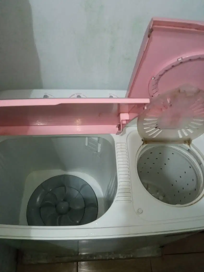 Mesin cuci 2 tabung Toshiba