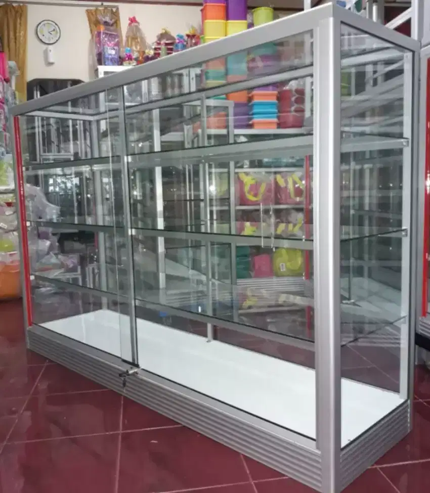 Etalase 1,5M x 1M Untuk Perlengkapan Usaha 4 Tahap