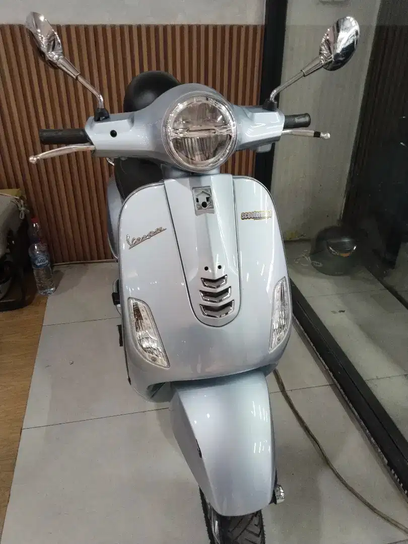 PIAGGIO VESPA LX 125 IGET FACELIFT 2023 PERFECT CONDITION