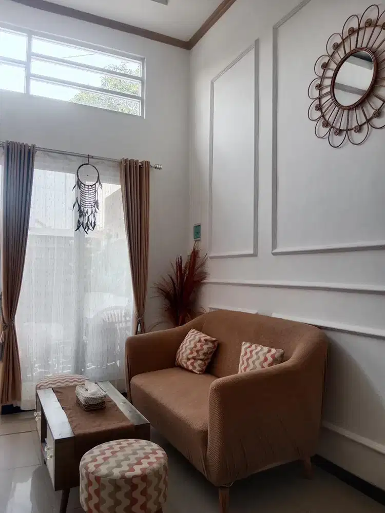 Kursi empuk estetik coklat