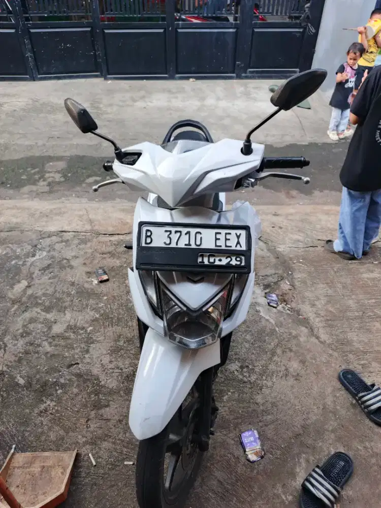 HONDA BEAT 2014 PUTIH
