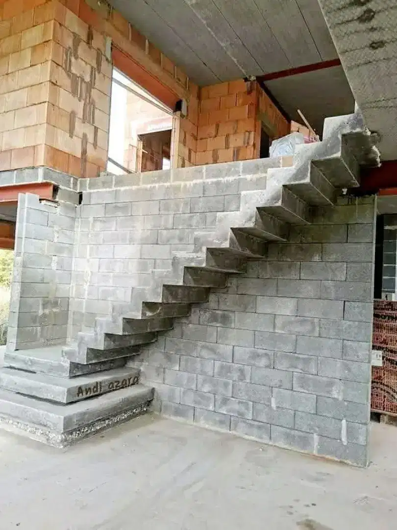 Tukang Panggilan .