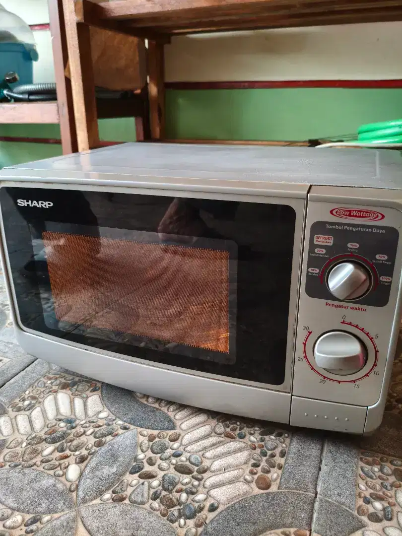 Microwave SHARP Silver Model R-222Y(S)