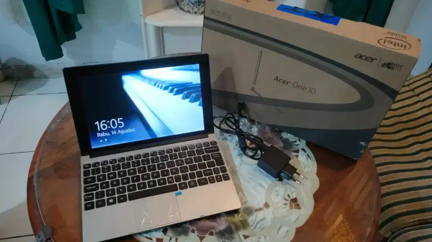 Di jual Laptop Notebook Touchscreen