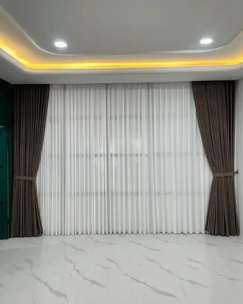 Gorden costum interior