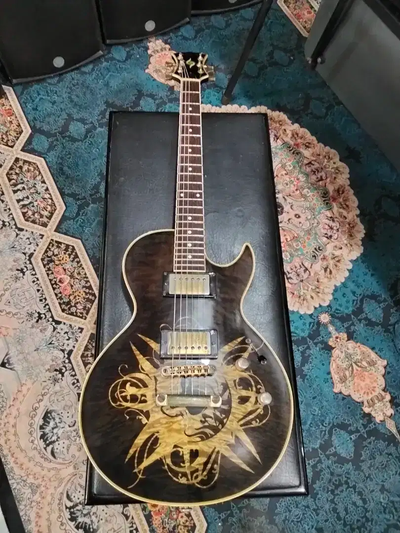 Gitar Spear evil monkey