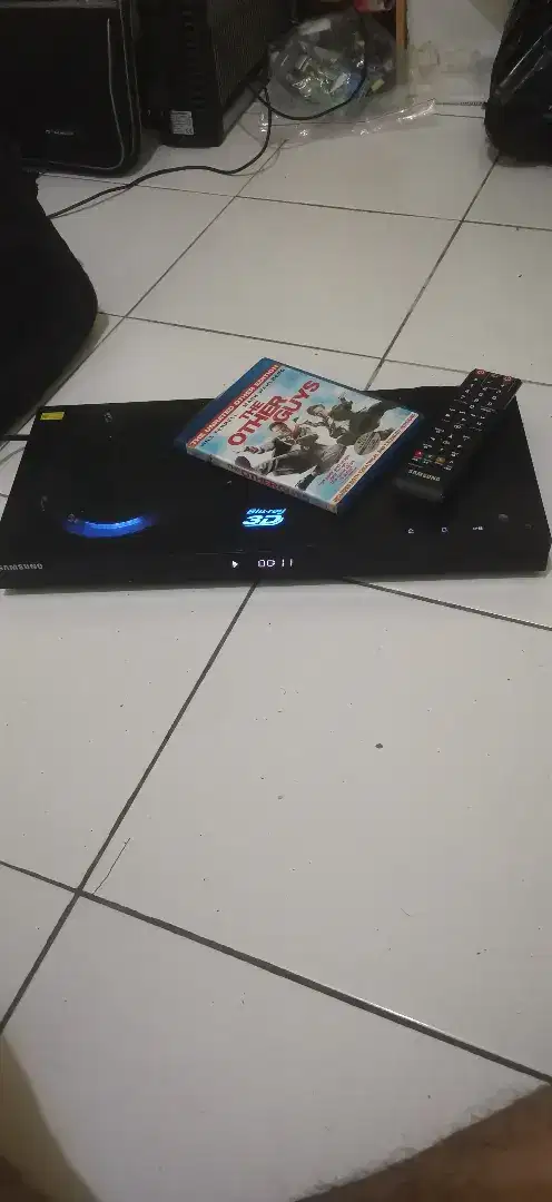 Bluray player samsung BD-C6900 output 7.1 langka