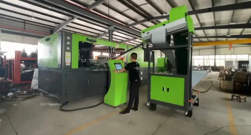 Mesin stretch blow fully automatic(mesin tiup botol)